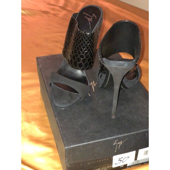 Guiesspe Zanotti size 37.5 (7.5) Brand New - Picture 4 of 4